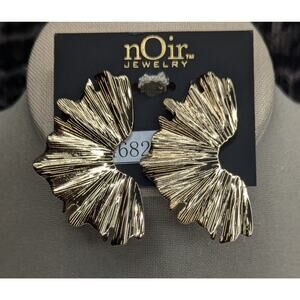 Chunky Gold Tone Earrings Ginkgo Leaf Shape